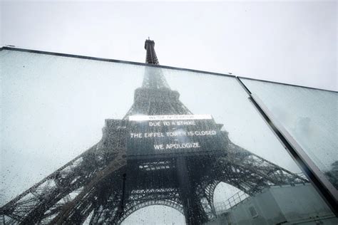 La Tour Eiffel Chiusa Per Il Quinto Giorno Consecutivo