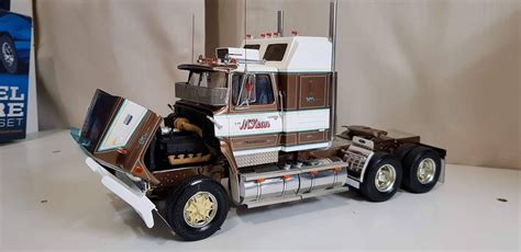 Pin By Brian Cronin On Models And Dioramas Model Truck Kits Lego