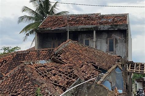 3 Hari Tertimbun Runtuhan Gempa Di Cianjur Bocah 5 Tahun Berhasil Selamat