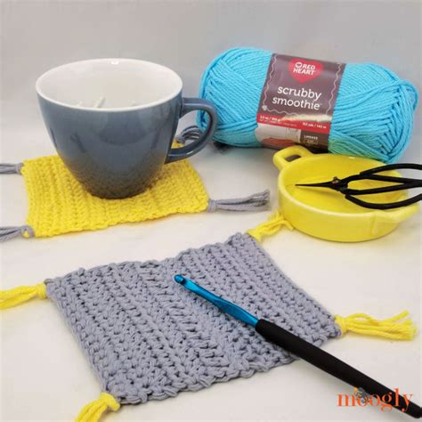 Learn To Crochet Mug Rug Tutorial Right And Left Handed On Moogly