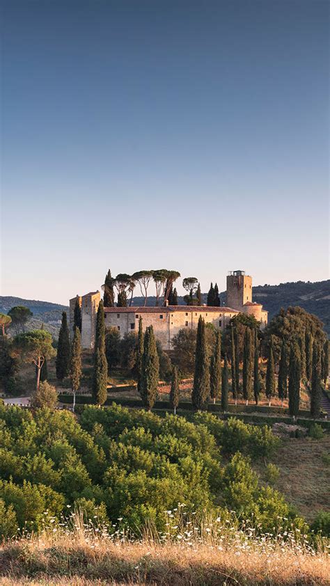 Castello di Reschio, Boutique Hotel in Umbria | Small Luxury Hotels of ...