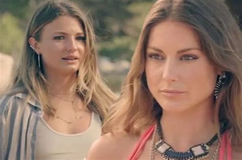 Made In Chelsea S Louise Thompson Strips Naked And Flashes Her Bum While Perching On Marble Bath