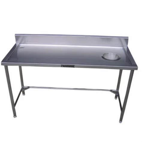 Stainless Steel Soil Dish Lading Table At Rs In New Delhi Id