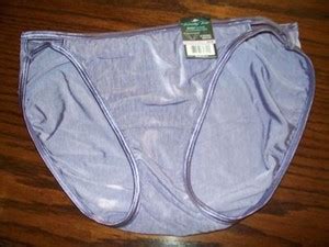 Vanity Fair Illumination String Bikini Panties Velojery