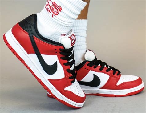 Nike Sb Dunk Low Chicago Bq Release Date Sbd