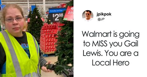 People Come Up With Hilarious Memes After Walmart Employee Quits