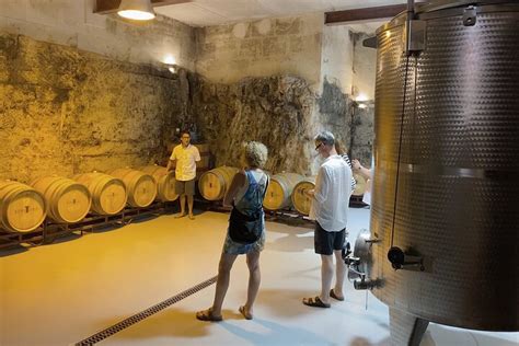 Tour Della Cantina A Minorca Con Degustazione Di Vini Fornito Da