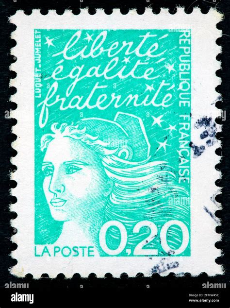 FRANCE VERS 1980 UN timbre poste imprimé en France avec le portrait