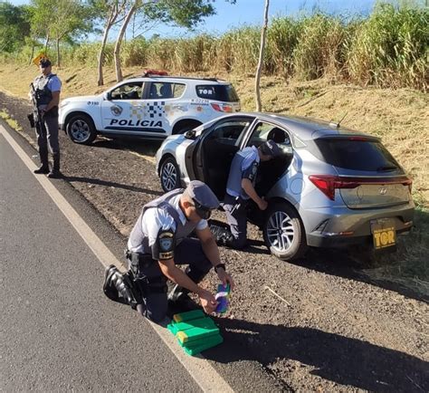 Homem é preso em flagrante após transportar 11 tabletes de maconha