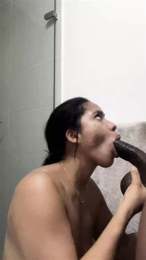 Cute Girl Gives A Good Massage With Her Mouth On A Stranger S Cock Amateur Couple Nysdel