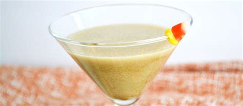 Creamy Thanksgiving Martini Recipe - Aspiring Winos