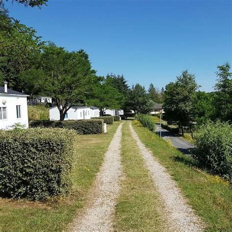 Camping Les Terrasses Du Lac In Pont De Salars Ruime Keuze