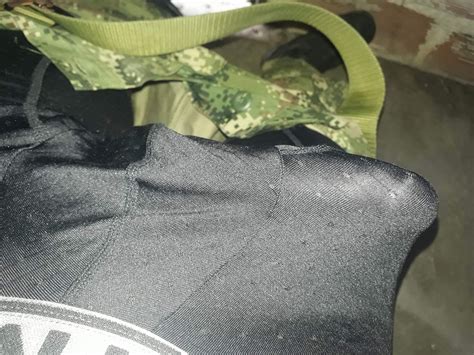 Gay Carpet on Twitter Llevaba a dormir a mi primo ebrio después de la reunión familiar vaya