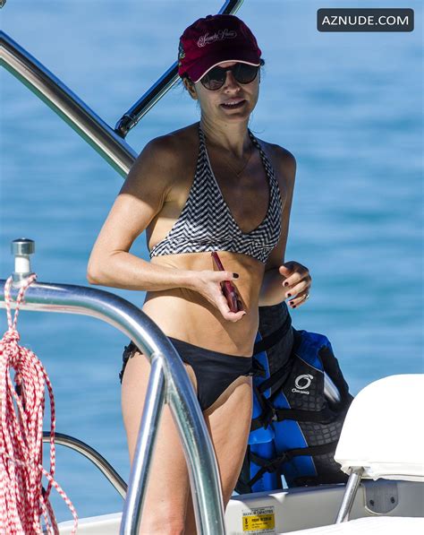 Andrea Corr Sexy In A Bikini During Waterspouts Session At The Posh Sandy Lane Hotel In Barbados