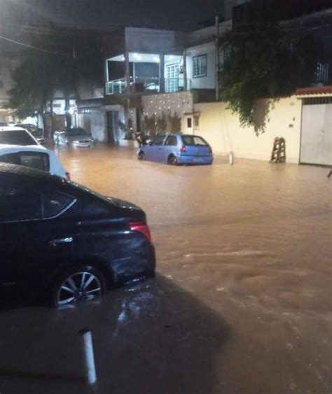 Chuva Recorde Alaga Vias E Afeta Transporte Em Nilópolis Nilópolis