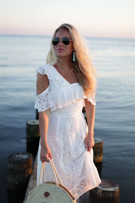 White Lace Dress Style Cusp