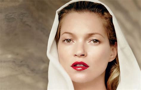 BareBottom Supermodel Kate Moss Poses Naked For French Magazine Cover SNAPSHOT The Trent