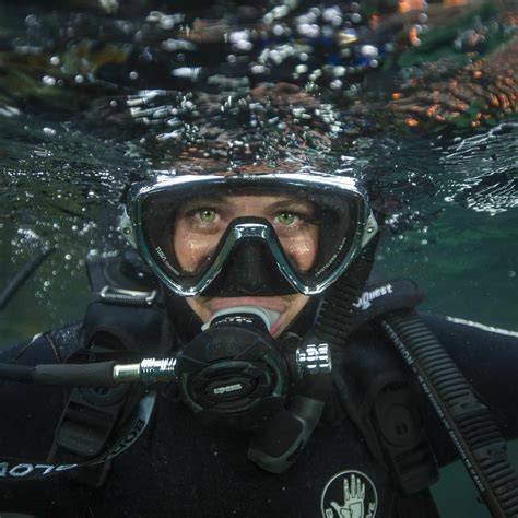 PADI Divemaster (DM) | Varuste.net English