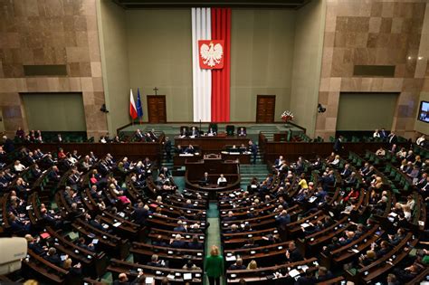 Szereg Poprawek Do Nowelizacji Ustawy Pomocowej