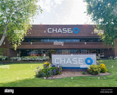 Chase Bank Building United States Hi Res Stock Photography And Images