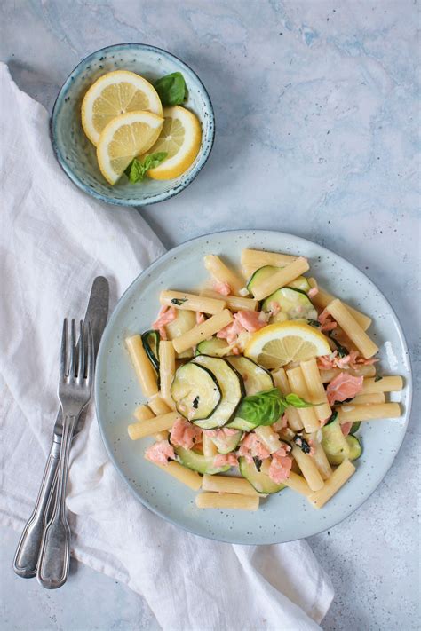 Pasta Met Gerookte Zalm En Courgette Jaimy S Kitchen