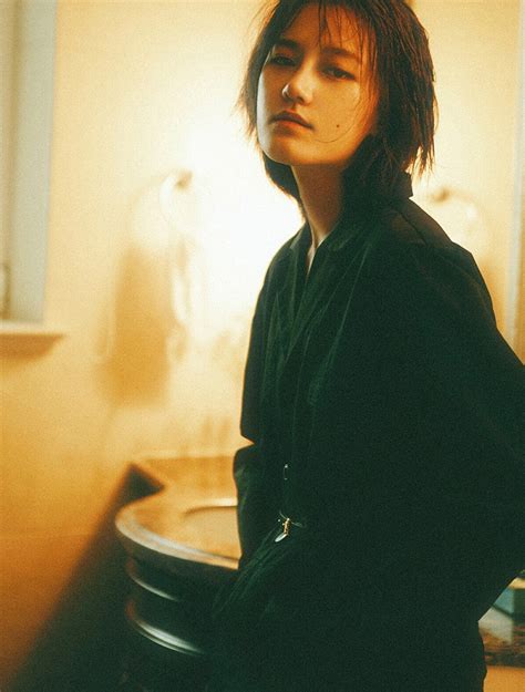 Th T L C Nh Hot Girl Trung Qu C V I V P V A Xinh V A P Trai