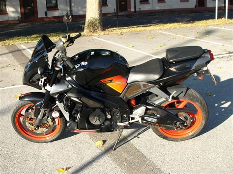 Aprilia Tuono 2005 Naked 1000 V Twin 18 700 Miles No Reserve In DERBY