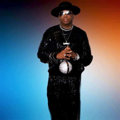 LATTO GETS NAKED ON CAMERA FOR FIRST TIME IM SHOWING IT OFF WHILE I CAN Detail Page EyeOnPop