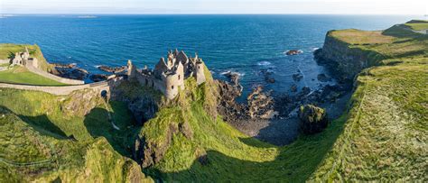 dunluce castle northern irish castle   irelandcom