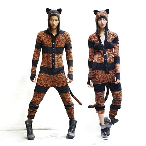 Knit animal onesies / Boing Boing