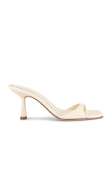 The 22 Best Wedding Guest Shoes We Swear By | Who What Wear