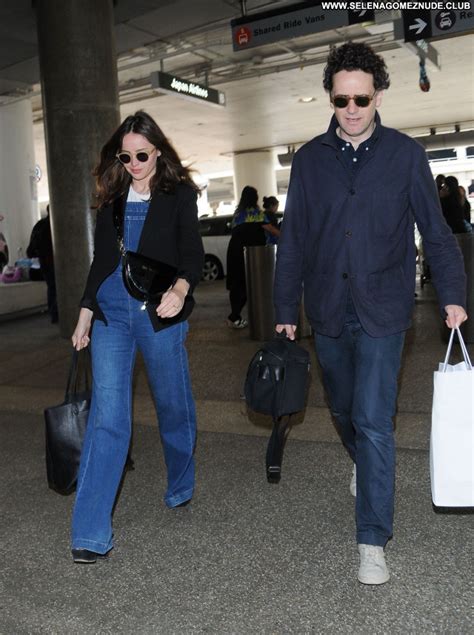 Felicity Jones No Source Celebrity Posing Hot Babe Beautiful Sexy Shameless Celebrities