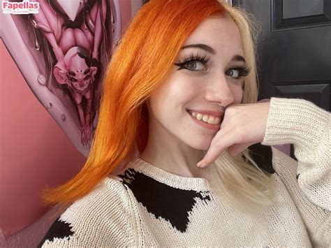 Iluvmeww Aka Iluvmey Nude Leaks OnlyFans Patreon Fapellas