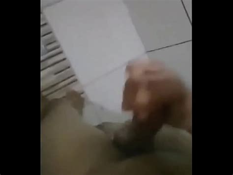 Batendo Uma Punhetinha XVIDEOS