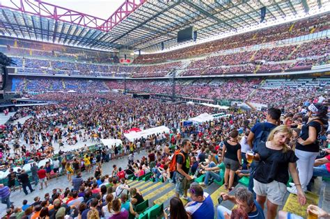 San Siro L Idea Di Vasco Rossi Stadio Solo Per I Concerti