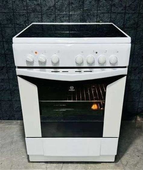 Плита электрическая "Indesit" | Festima.Ru - Мониторинг объявлений