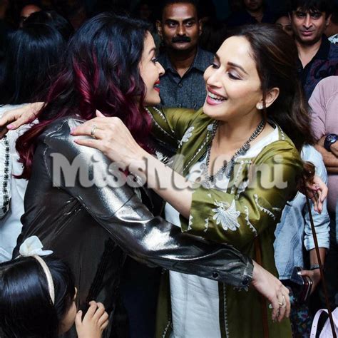 These Pictures Of Aishwarya Rai Bachchan Madhuri Dixit Will Remind