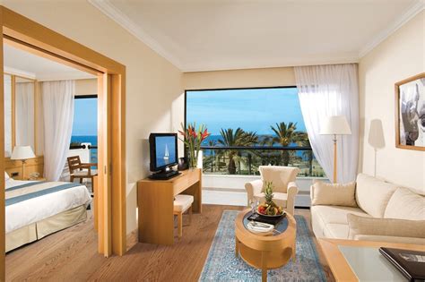 One bedroom suite in Paphos, Cyprus || Asimina Suites Hotel