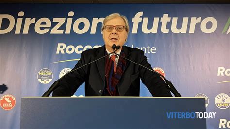 Vittorio Sgarbi Si Autosospende Da Assessore Ai Monumenti E Alla Bellezza