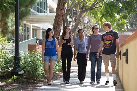 Campus Tours | UCLA Undergraduate Admission