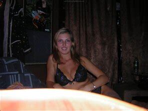 Hot Girls Porn Muse Non Nude 4 Avery Black1 1600x1200 Porn Pic