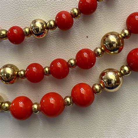 Vintage Japan Red Glass And Gold Toned 3 Strand Beade Gem