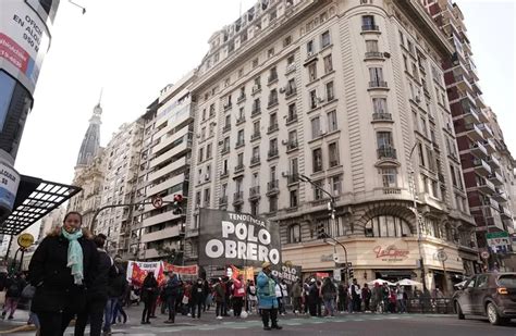 Piqueteros Levantaron El Corte De La De Julio C Mo Fue La Reuni N En