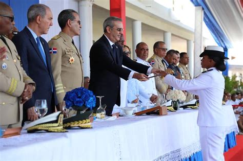 Presidente Abinader Encabeza Septuagésima Primera Graduación De Damas Y