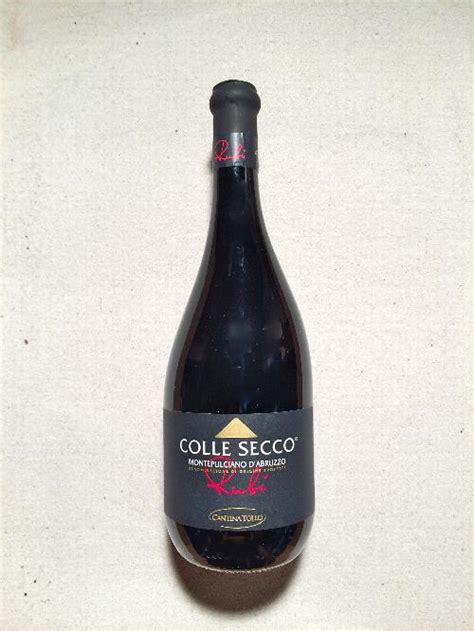 Montepulciano D Abruzzo Colle Secco Rubino Riserva Cantina Tollo