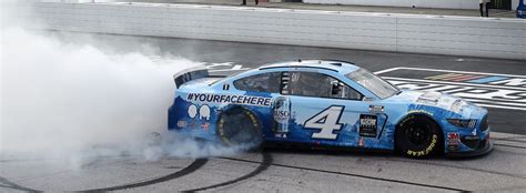 Harvick Wins In Nascar Return Video Gm Authority