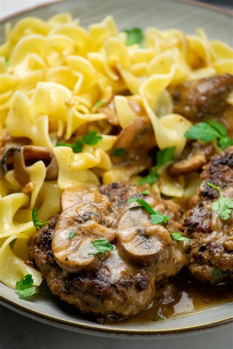 Moist Burger Steak Recipe with Mushroom Gravy : Jawns I Cooked