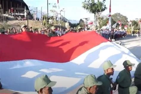 Wow Plbn Napan Bagikan Bendera Ajak Masyarakat Parade Dan