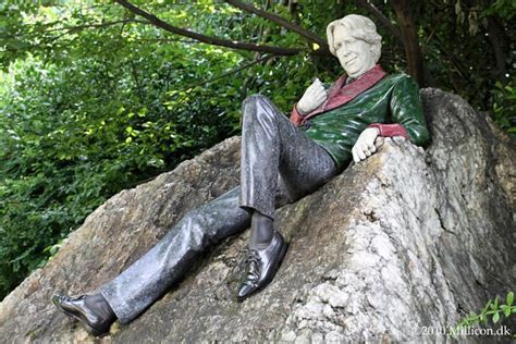 Oscar Wilde Statue - Dublin