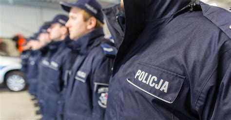 Nowe Mundury Dla Policji Wydadz Na Nie Ponad Mln Z